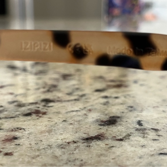 IZIPIZI Paris - Picture 5 of 12